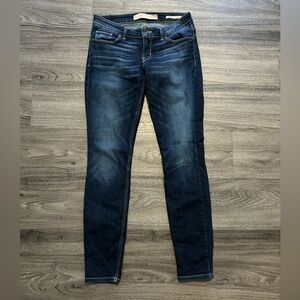 Size 27 Guess Jeans (Power Skinny Low Rise) excellent condition